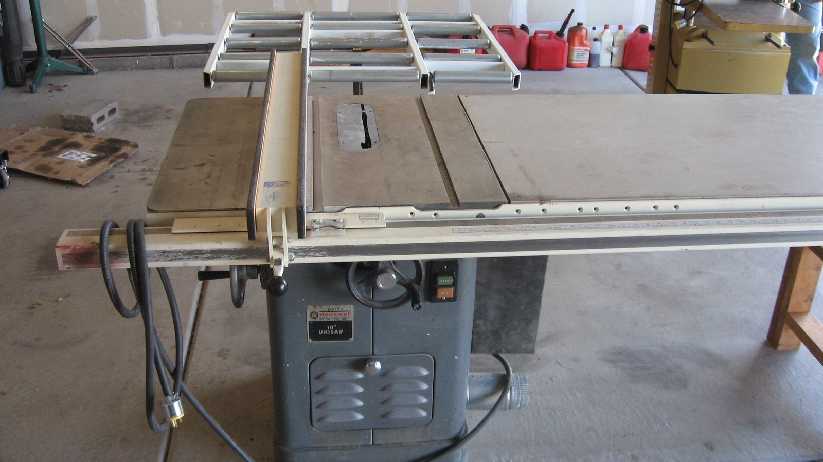 3hp Delta/Rockwell Unisaw(Table Saw)