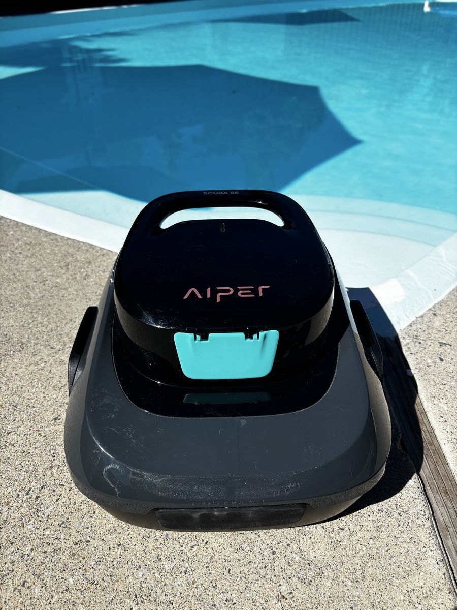 Aiper Scuba SE Cordless Robotic Pool Cleaner - Used Good