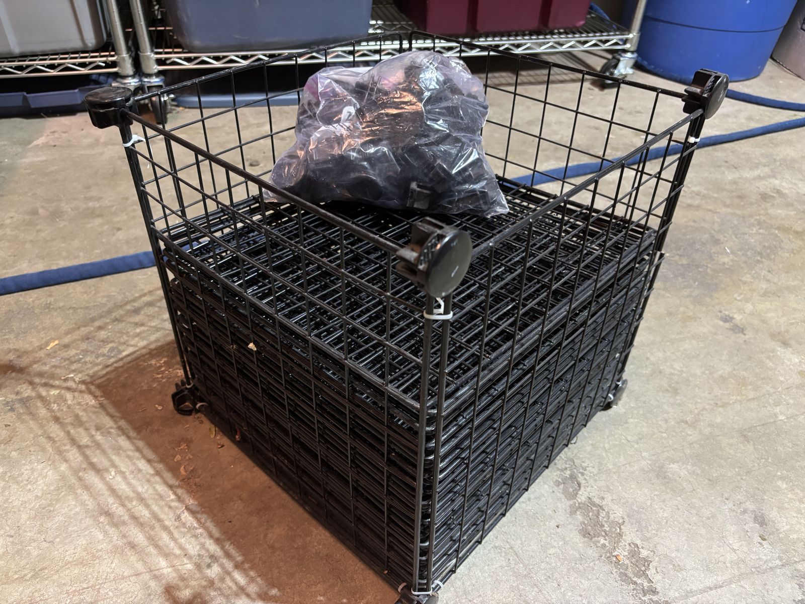 Metal Wire Grid Cube Shelving Unit