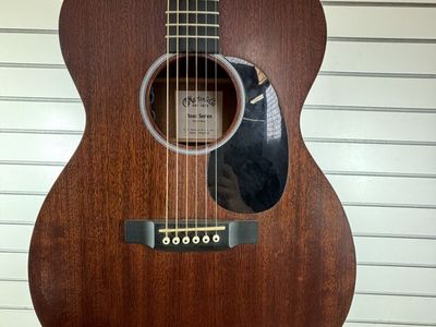 C.F. MARTIN & CO. D-10 ROAD SERIES ACOUSTIC/ELECTRIC RIGHTHANDED #WCP040385