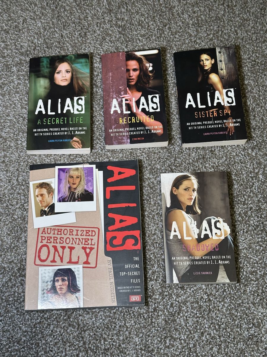 Alias 5 Book Lot