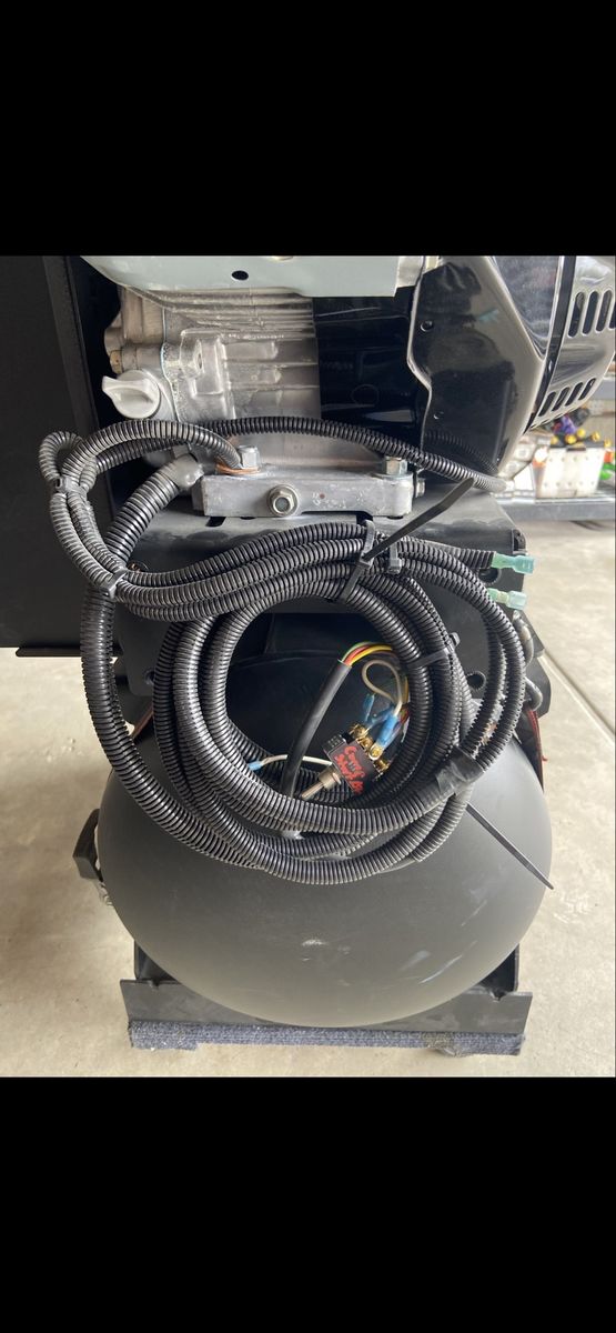 Main image 6