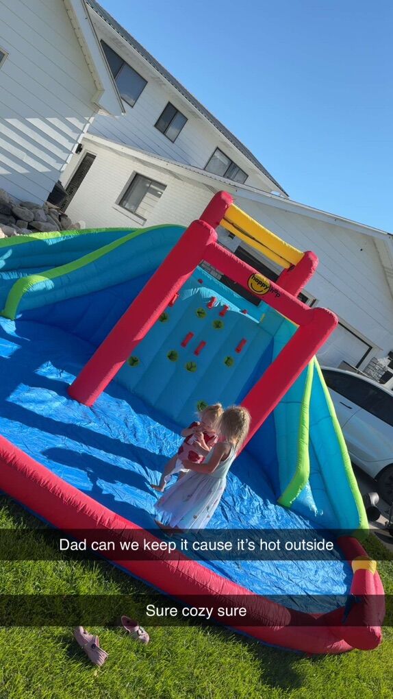 Kids Bounce house And Blower