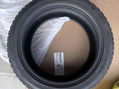 Snow Tire-(4)Toyo Observe GSi-6 HP 245/45R18 100V