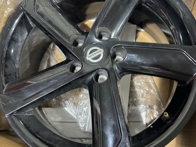 OEM Nissan Black Alloy Wheel Rim 5-Spoke