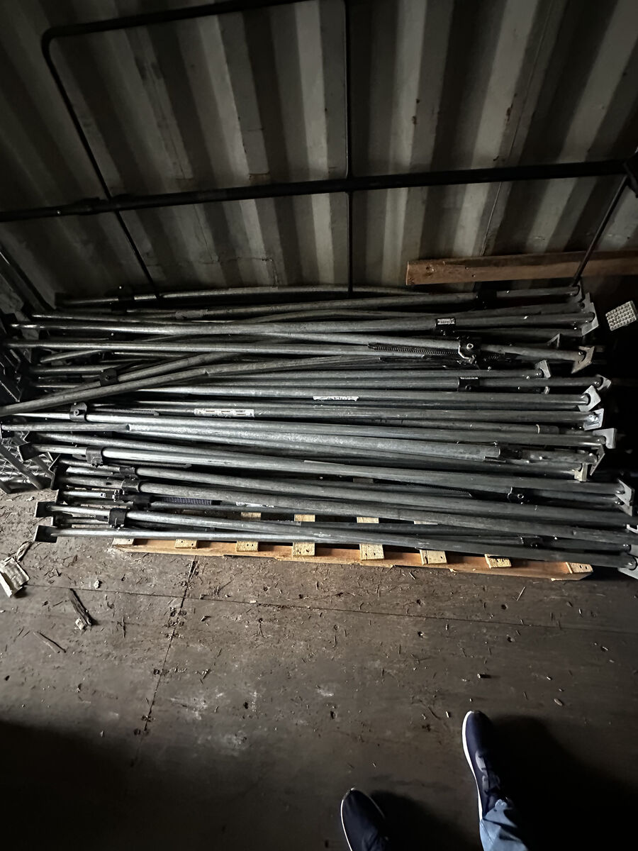 Trailer Load Bars (shoring beams, logistics beams, load locks)