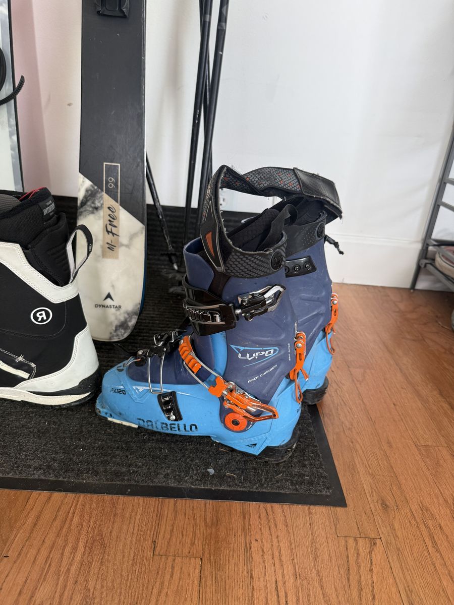 Dalbello Lupo AX 120 Touring Ski Boots Size 25.5 + Leki Genesis Poles