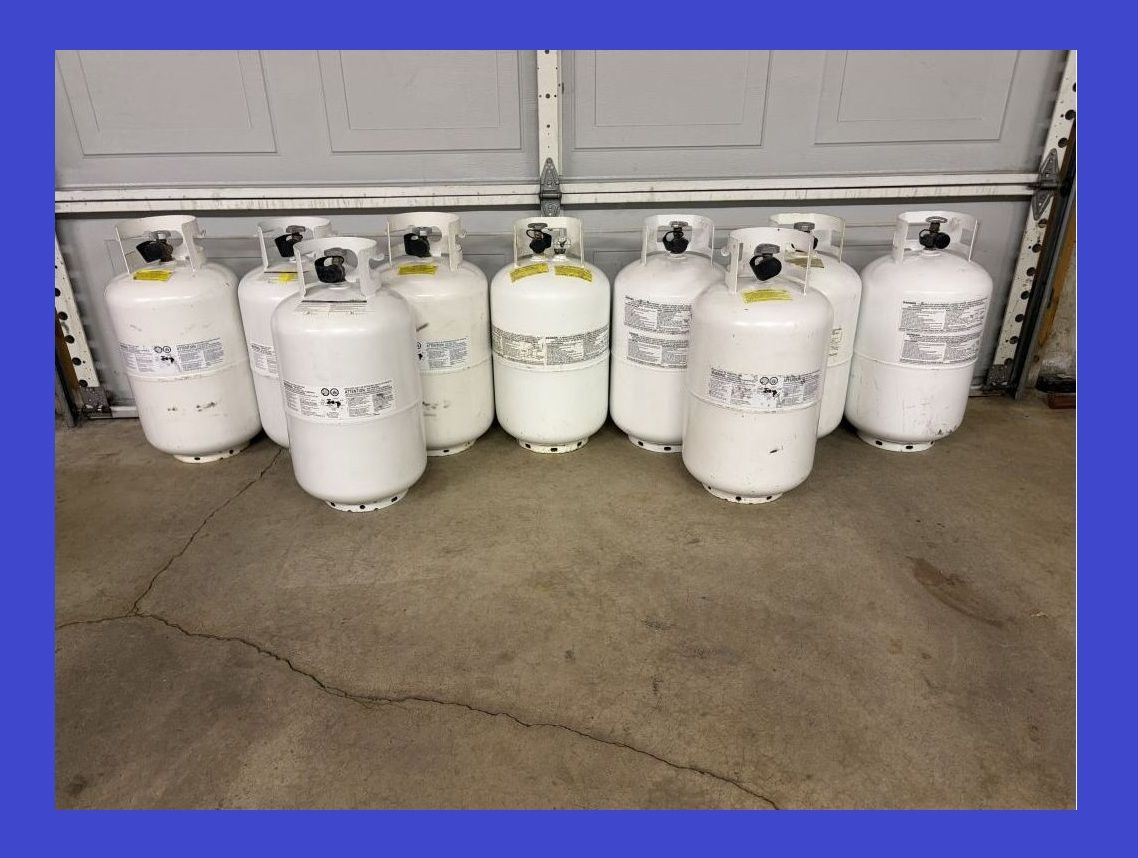 FULL - 7 gallon / 30 lb. Propane LP Gas Cylinders/Tanks/Bottles for BBQ, Grill, Fire Pits, Patio Heaters, Trailers, RVs 30lb LPG