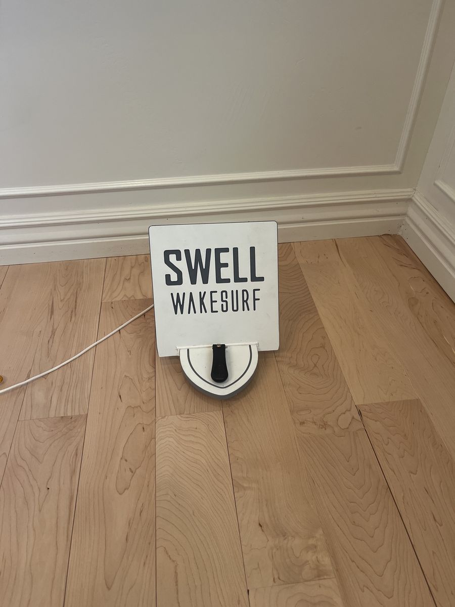 Swell Wake Surf