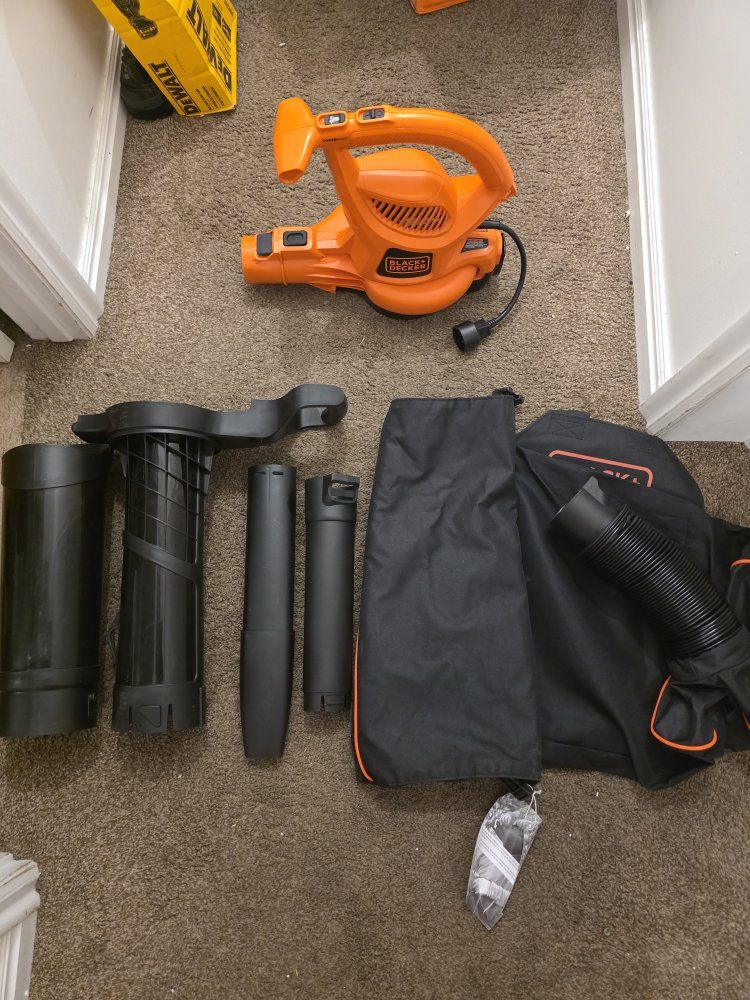 New Black+Decker 12 Amp 250 MPH 400 CFM Corded Electric 3-In-1 Leaf Blower, Vacuum & Mulcher