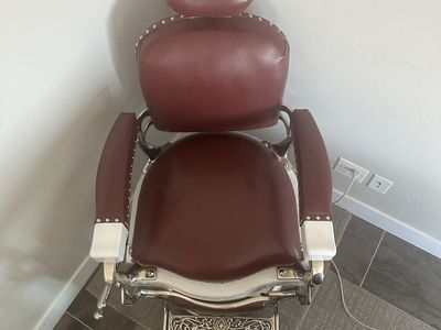 Koken President Vintage Barber Chair - Red & White, Hydraulic, Reclining, SwivelingAntique