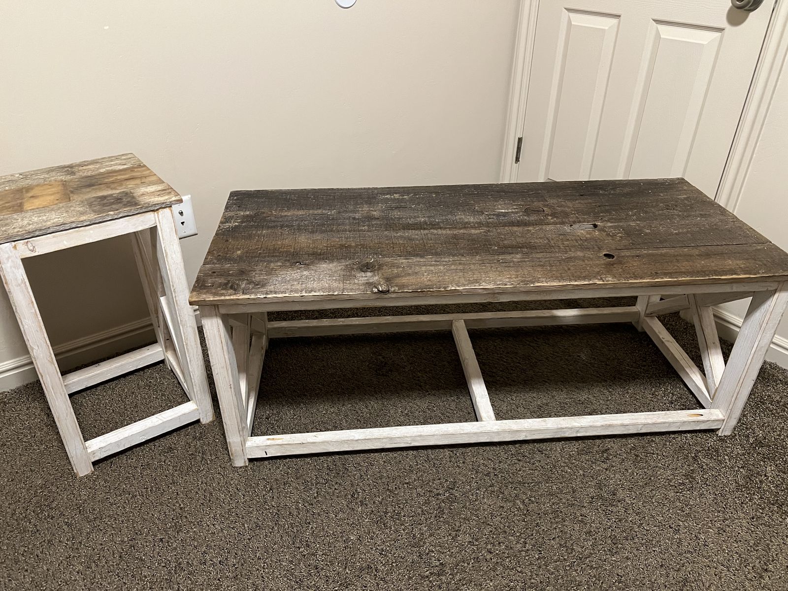 Farmhouse Style Coffee/End Table
