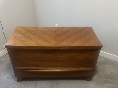 Lane Cedar Chest For Sale $80