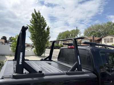 Yakima OverHaul HD Adjustable Truck Bed Rack — 60” Bars — Like New — Tonneau Adapter + Locks Included