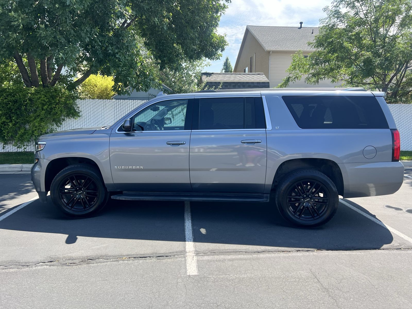 2019 Chevrolet Suburban LT