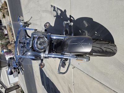 2006 Honda VTX 1800N (Neo) in silver - 26k miles