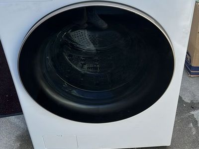 LG WM6700HBA 27-inch Smart Front Load Washer with TurboWash 360 - White