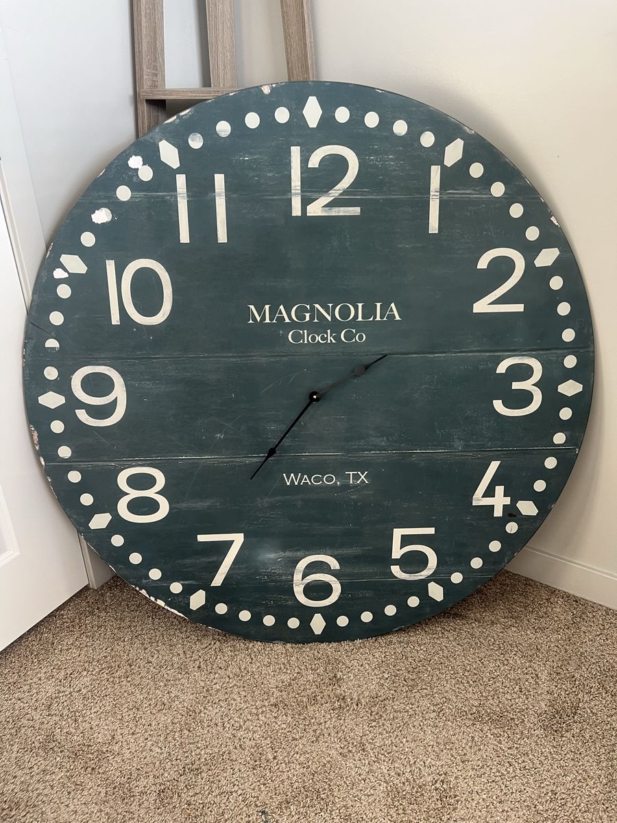 Magnolia clock 40.00