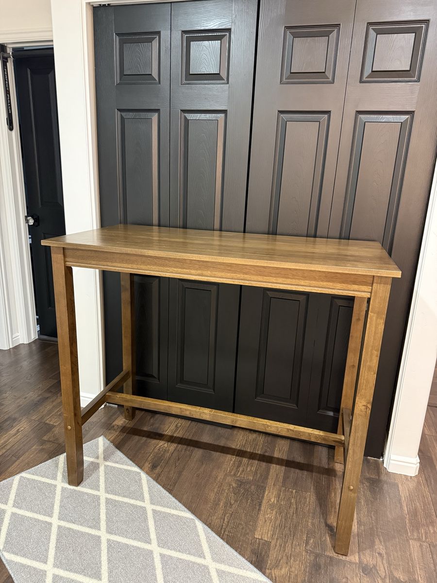 Pub Table