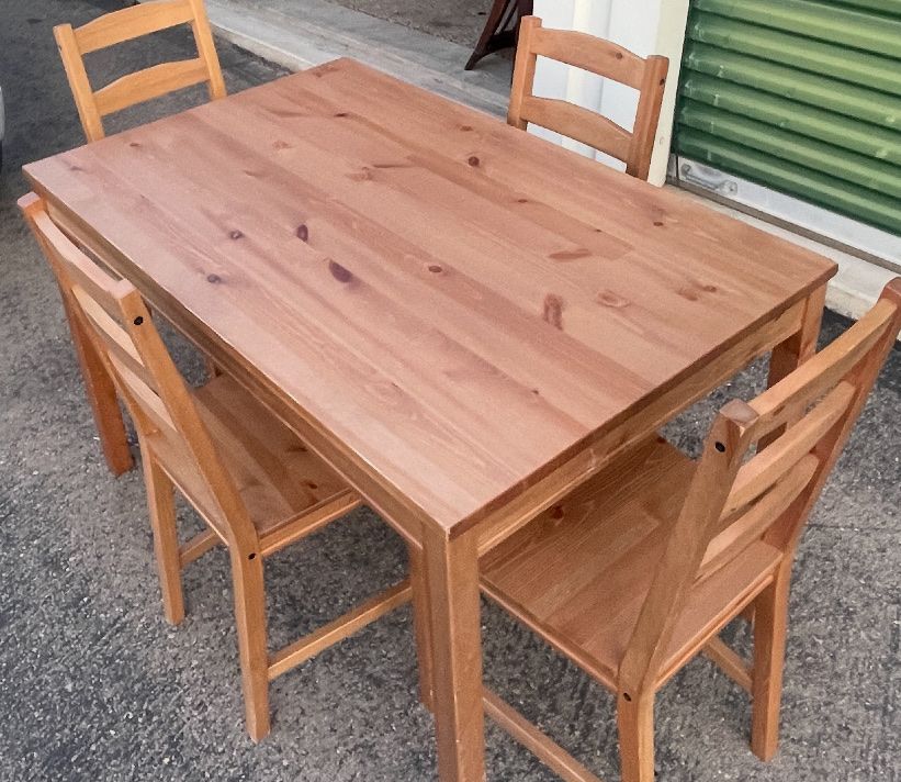 LIKE NEW IKEA DINING SET