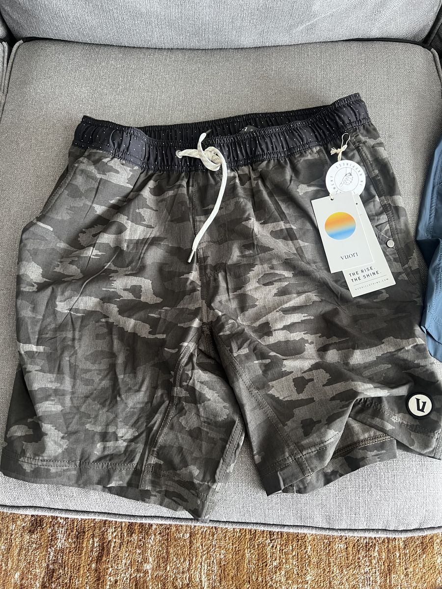Lot of 2 NWT Vuori Men's Kore Shorts Size Large - Camo & Slate Blue