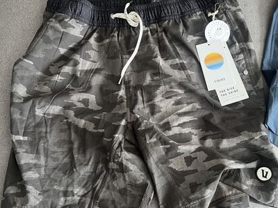 Lot of 2 NWT Vuori Men's Kore Shorts Size Large - Camo & Slate Blue