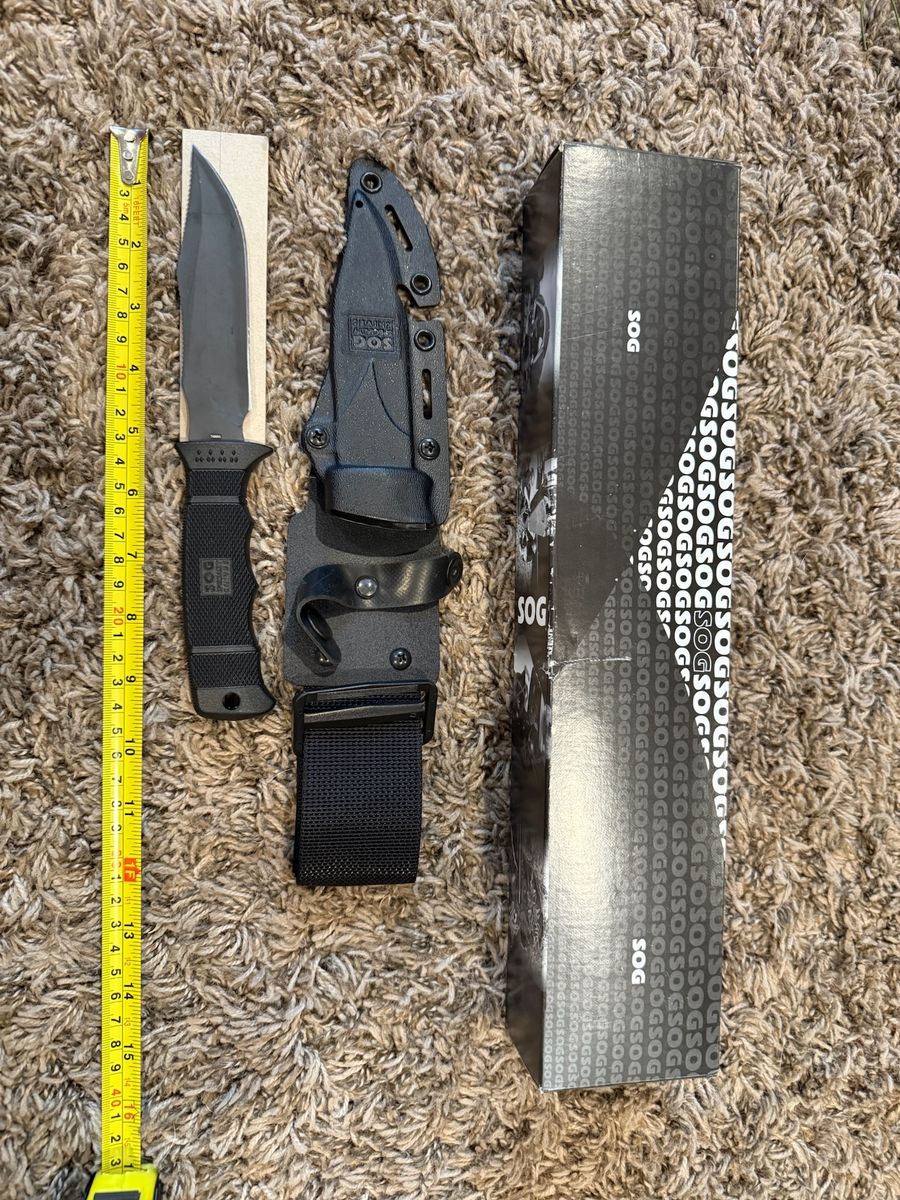 E37S - K Seal Pup Elite Tini Strght Edge w/ Kydex Seath
