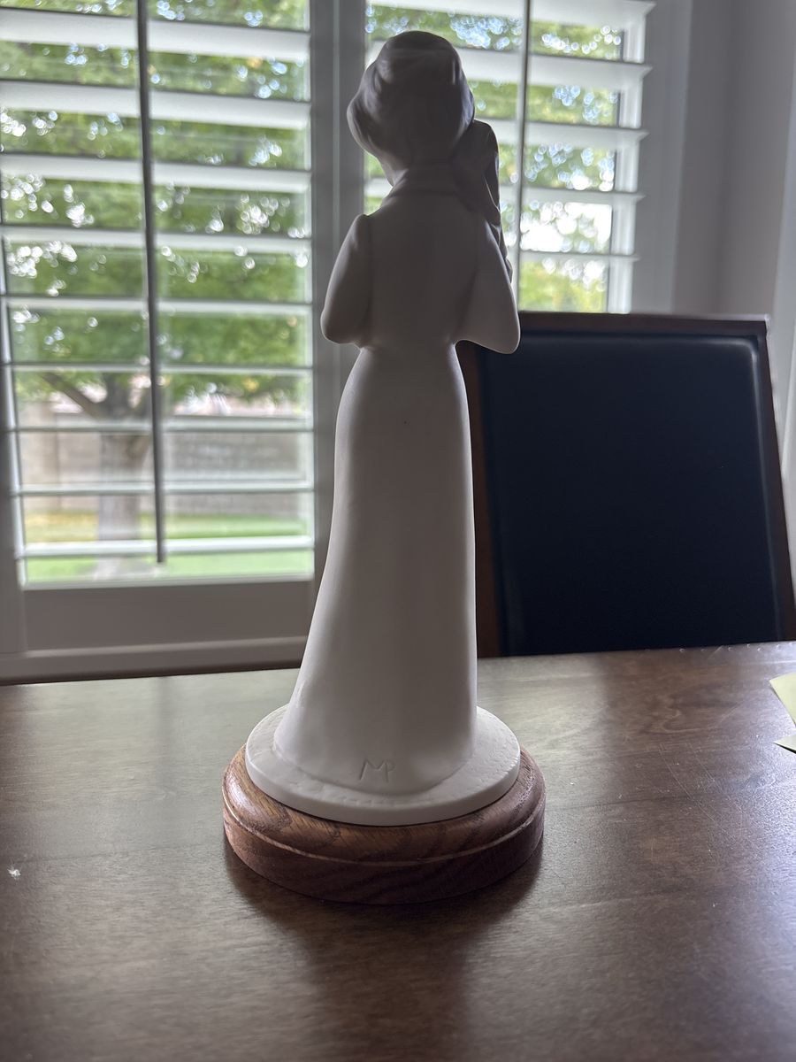 Statue vintage