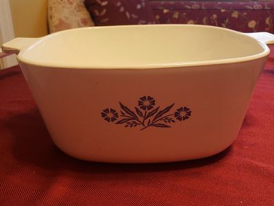 Classic Vintage Corning Ware 2.5 Quart Dish