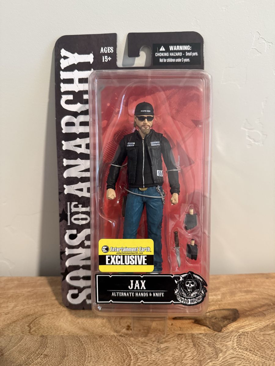 Mezco Toyz Sons of Anarchy Jax Teller 6" Action Figure - Entertainment Earth Exclusive