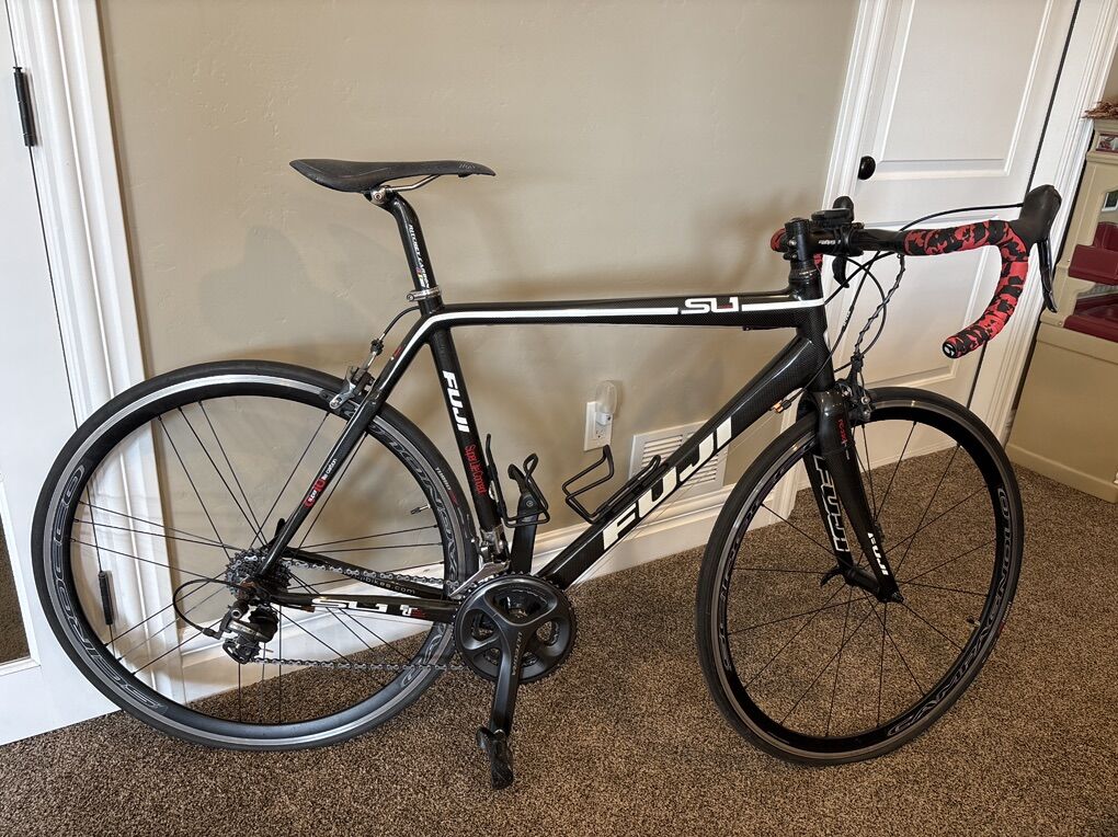 56cm Fuji SL1 Full Carbon Road Race Bike Dura Ace