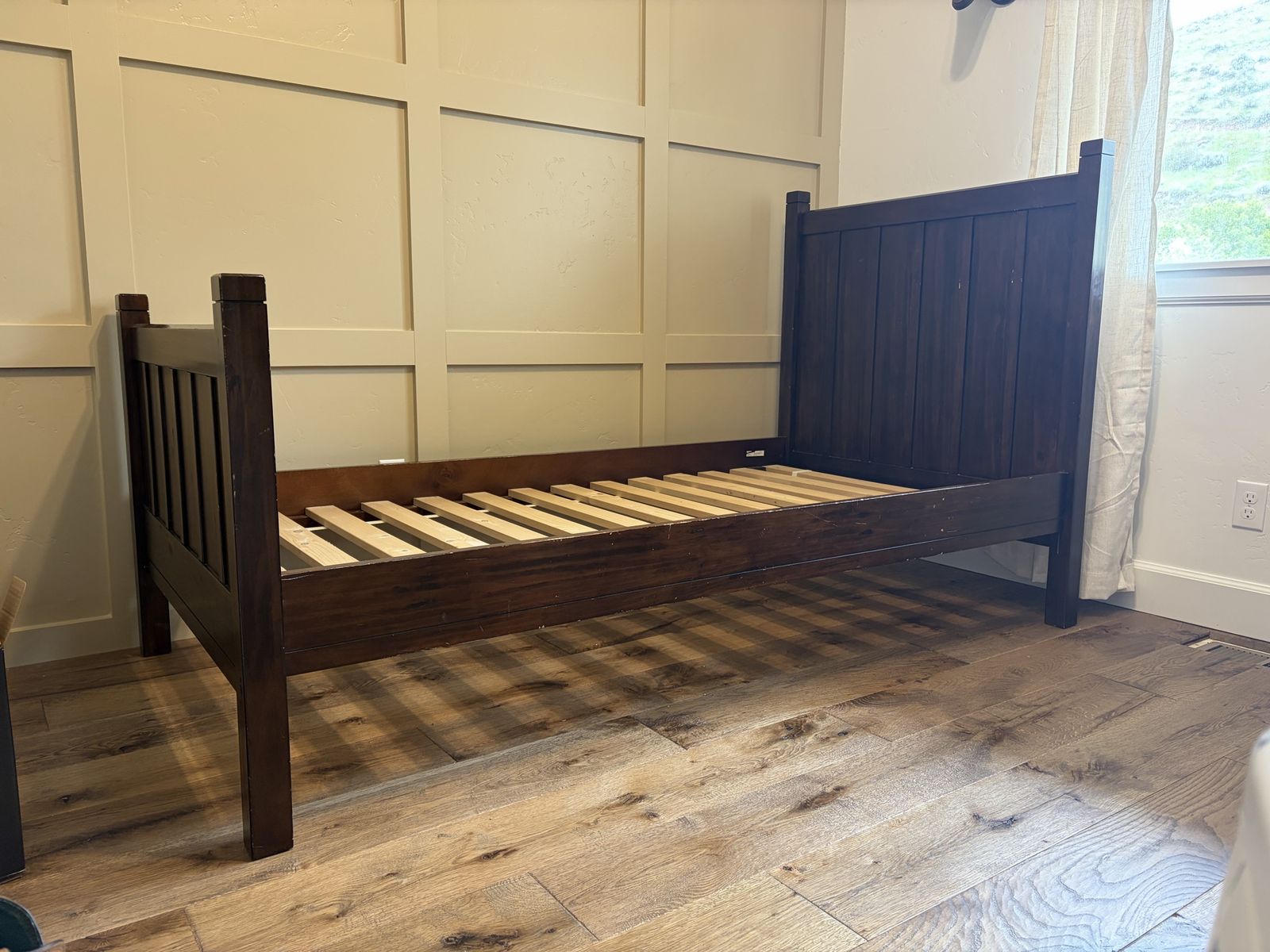 Twin bed frame