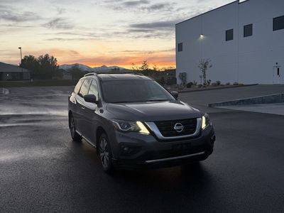 2020 Nissan Pathfinder SV