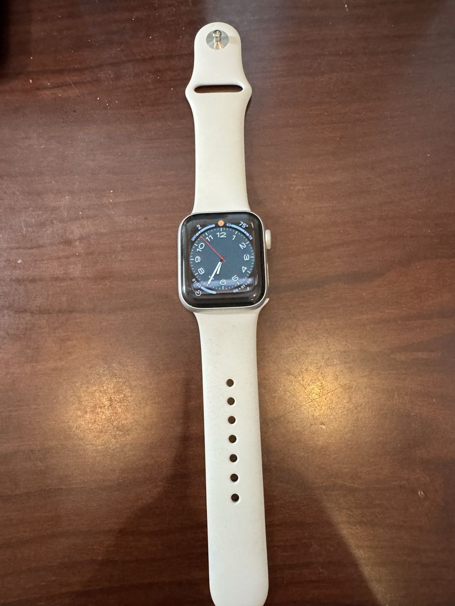 Apple Watch Series 5 GPS 40mm Space Gray Aluminum Case w/ White Sport Band