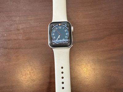 Apple Watch Series 5 GPS 40mm Space Gray Aluminum Case w/ White Sport Band