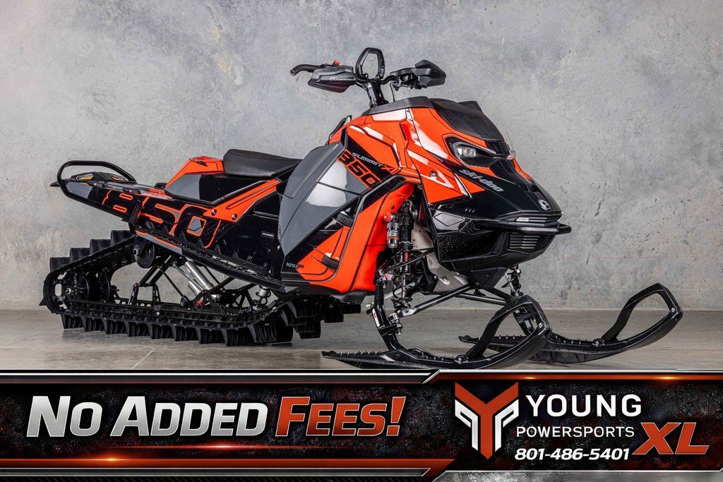 2026 Ski-Doo Summit® X® with Expert Package 850 E-TEC Turbo R 165 H_Alt Powder 3.0_10.25