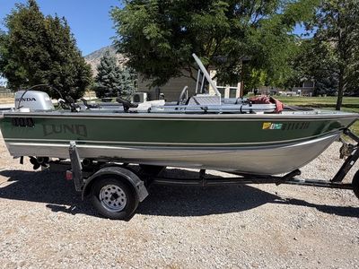Lund Aluminum 16 foot v bottom Fishing Boat with Honda 2011 50hp 4-Stroke and Trailer and more