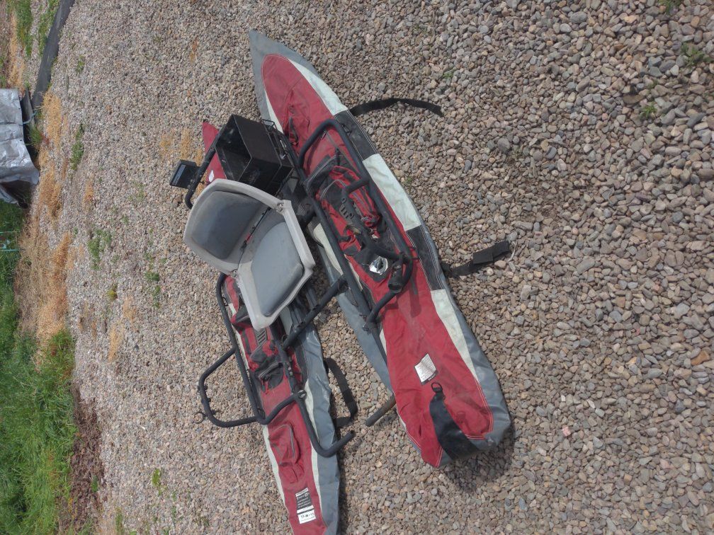 2 wilderness 11 9 foot pontoon boats