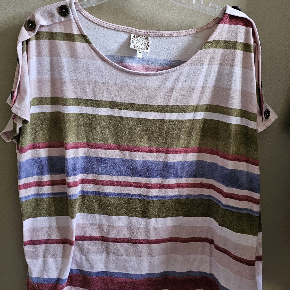 Womens 2x short sleeve shirt