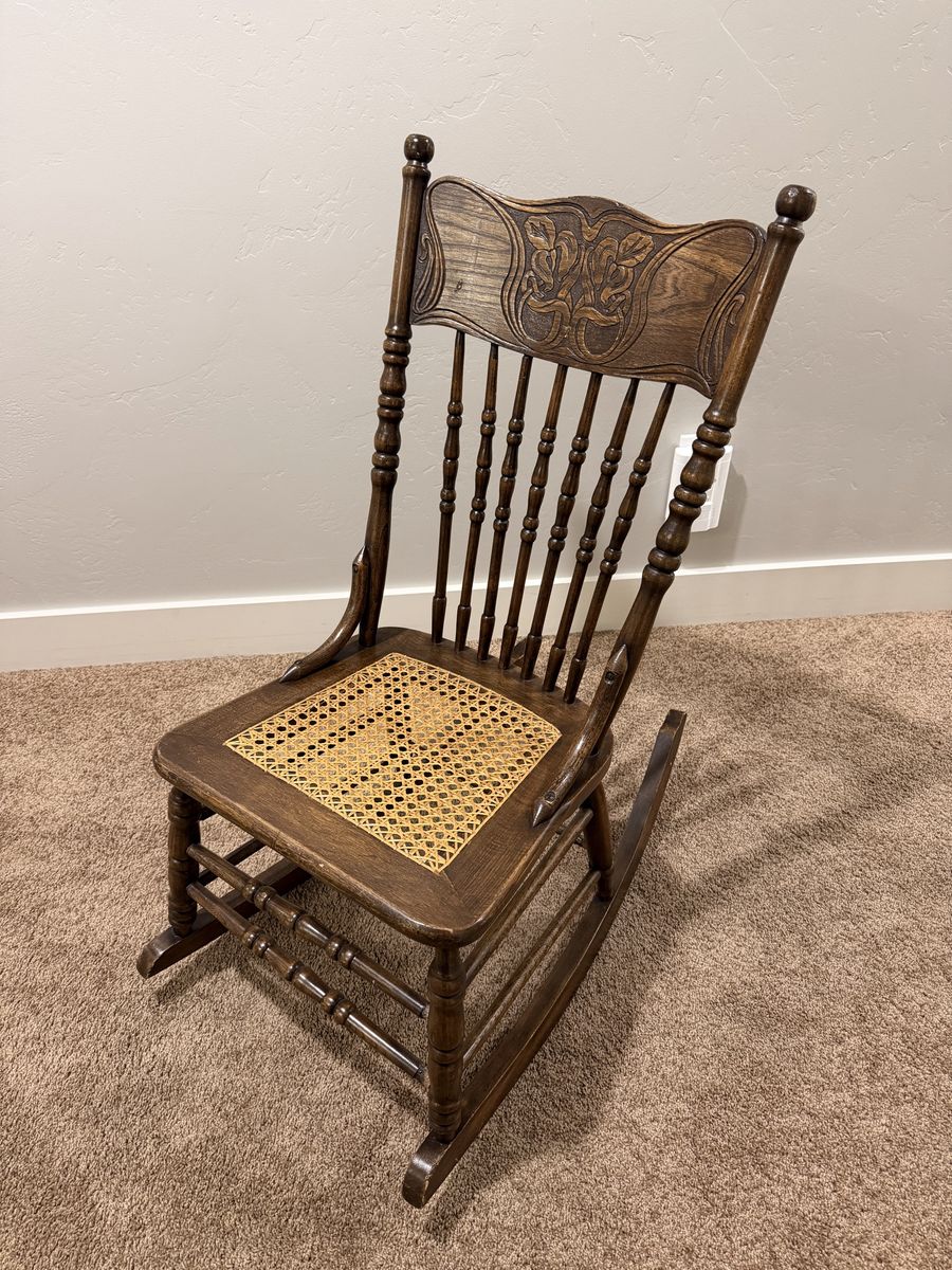 Rocking chair