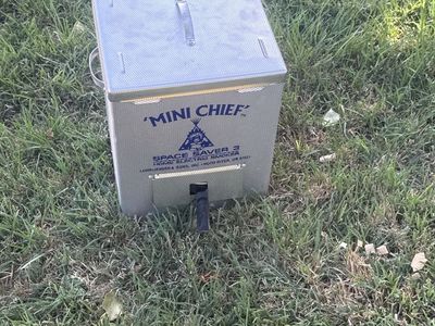 Mini chief smoker. Plugged in, it works. Has everything with it. Don’t need anymore.