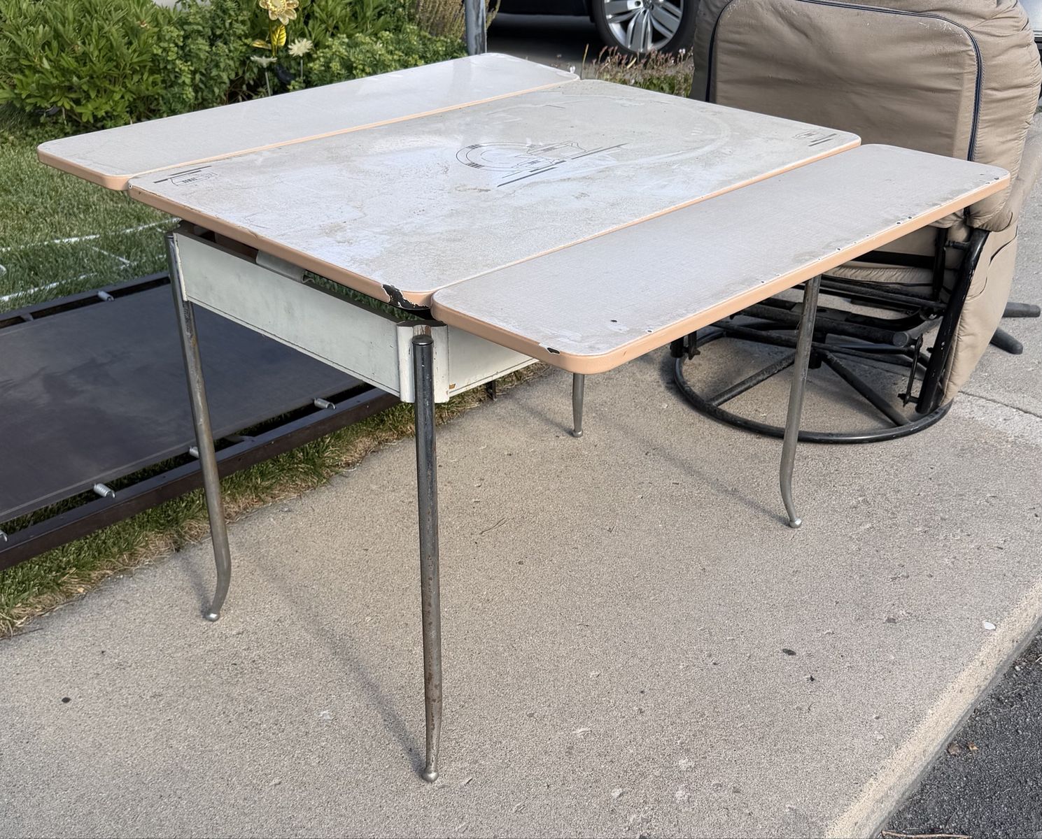 1950s formica chrome leg table w/ slide out sides