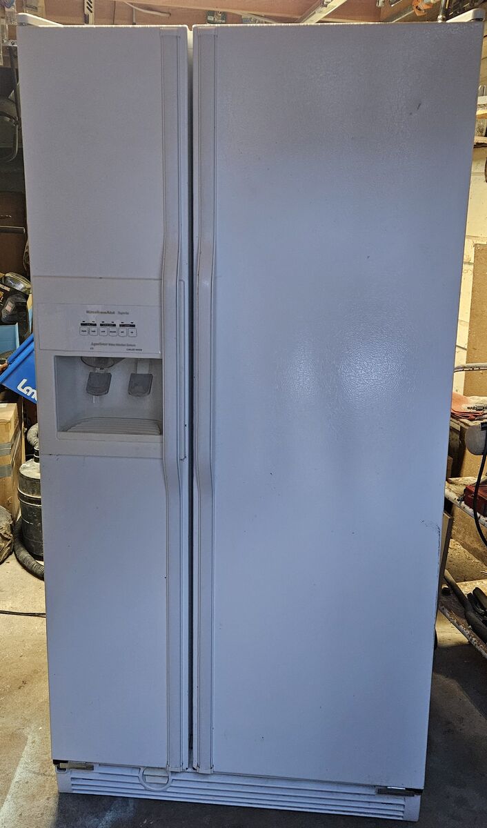Kitchenaid side by side refrigerator/freezer