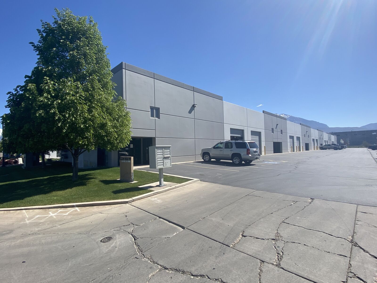 Lindon End Cap Warehouse Unit for Lease - Rate Reduced!