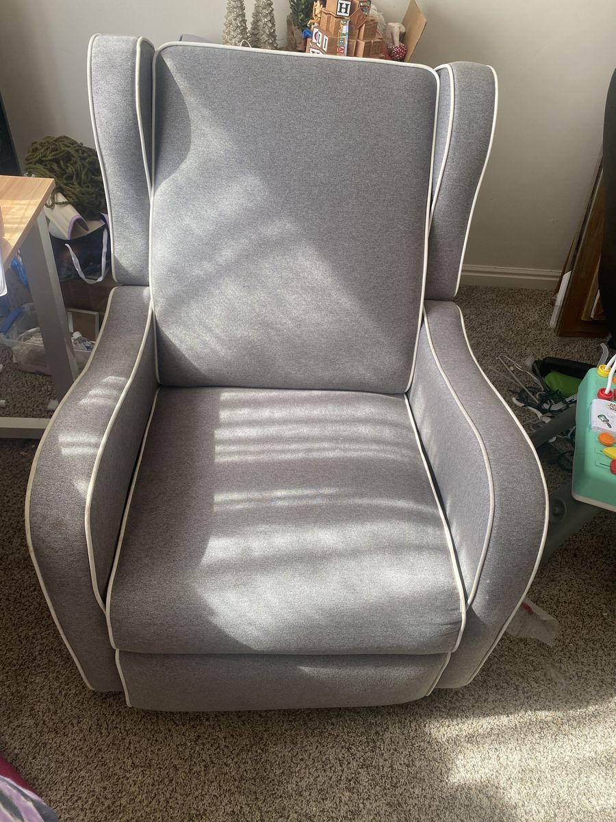 Rocking chair 