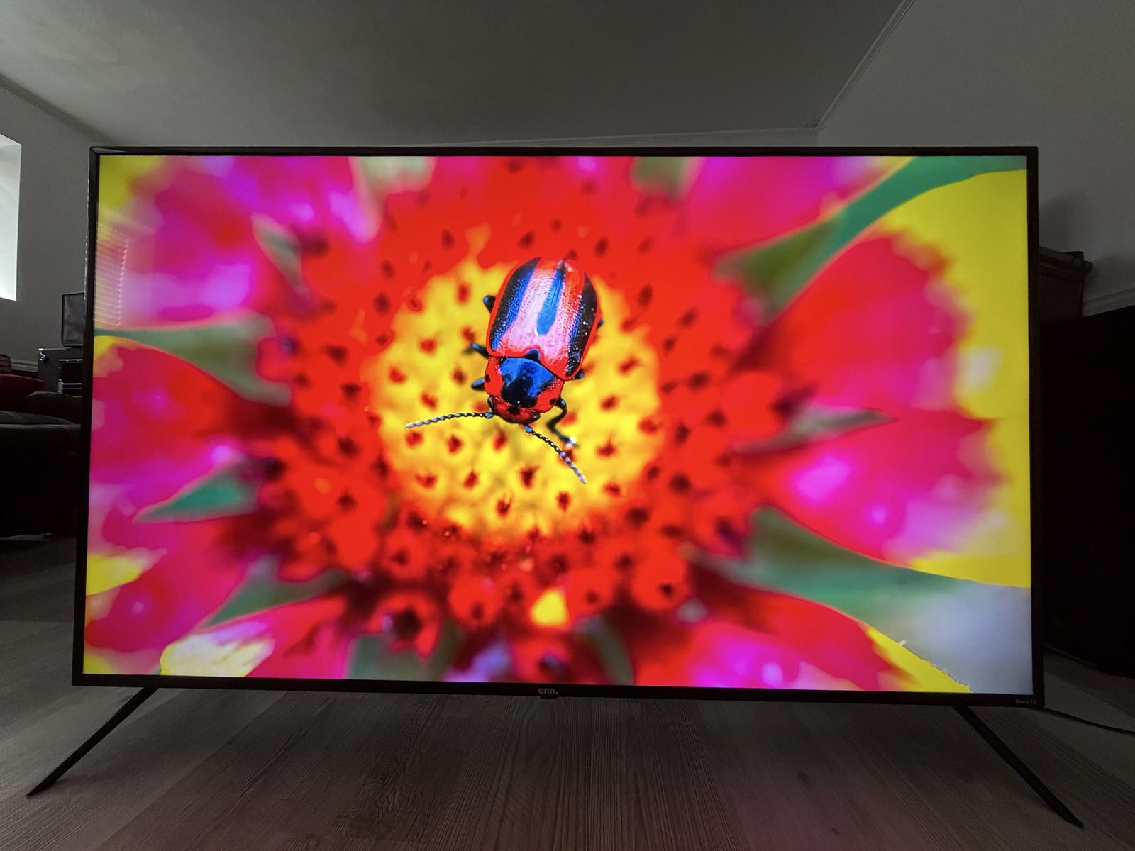 ONN 65’’ TV