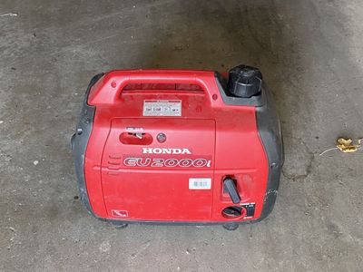Honda EU2000i Generator