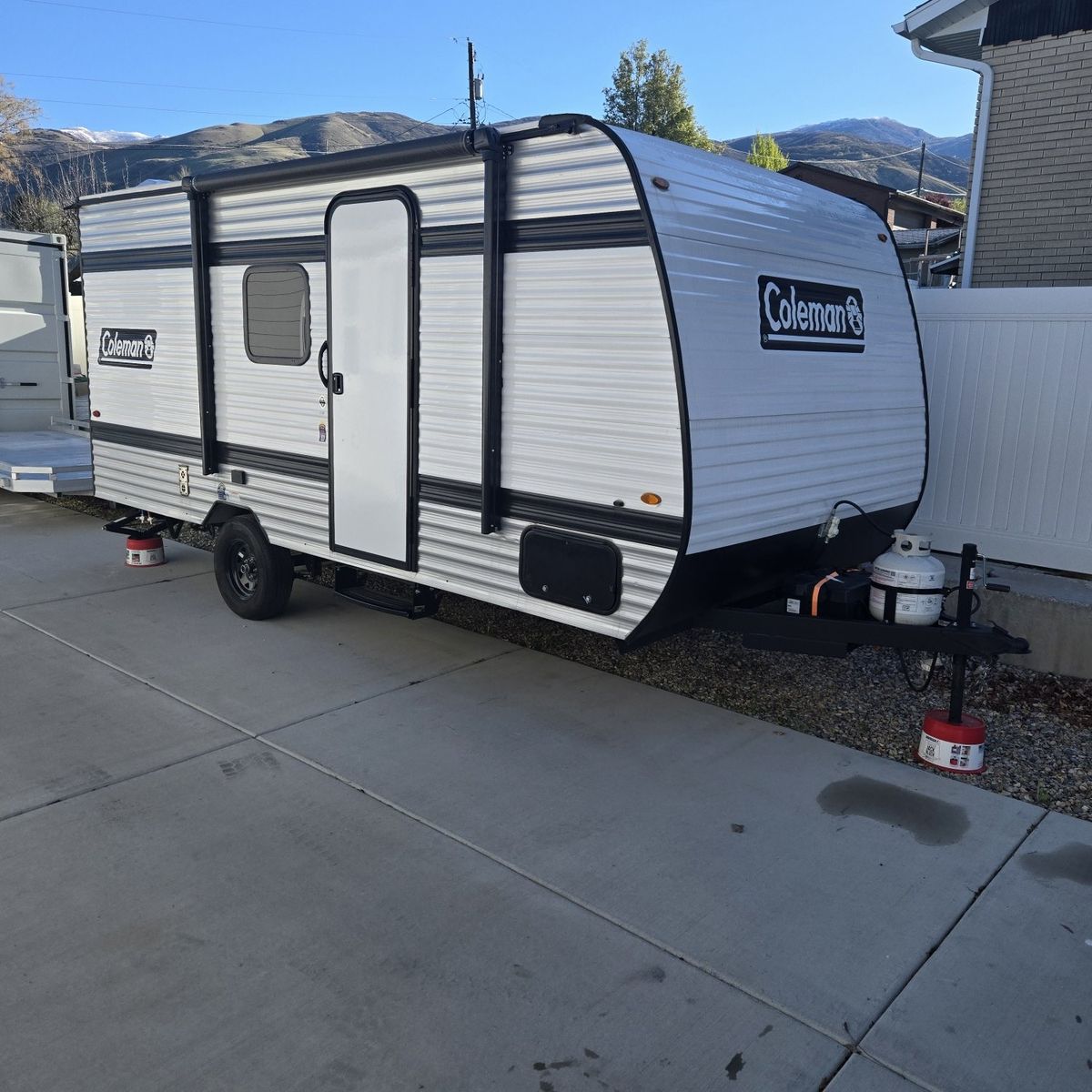 2025 New Coleman 17B