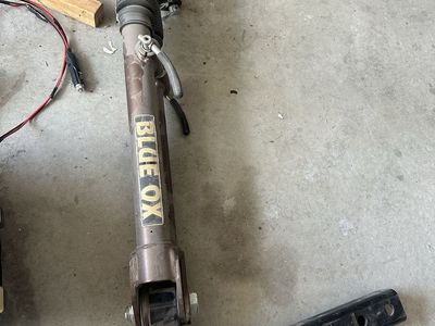 Blue Ox Tow Bar & Brake Buddy Braking System RV/Towing Accessory