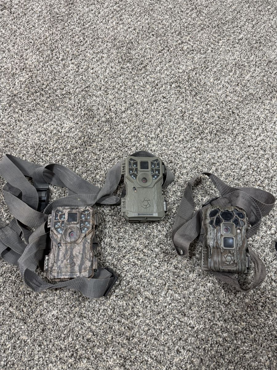 Stealth cam trail camreas
